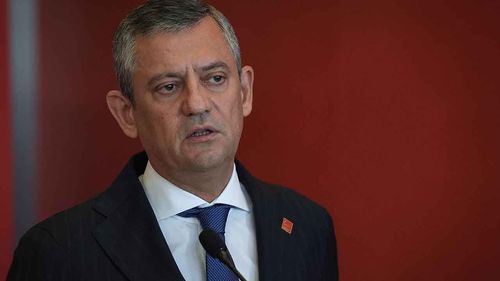 AK Parti’den Özgür Özel’e sert tepki: Yeni bir Yassıada çetesi kurmak istiyor