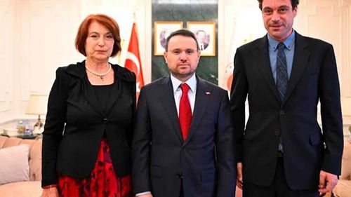Bakan Gürlek, Uğur Mumcu'nun ailesiyle görüştü