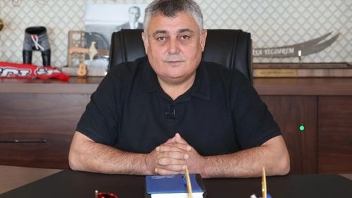 CHP'den kaçış sürüyor: Aksu Belediye Başkanı İsa Yıldırım istifa etti