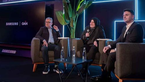 Gain Genel Müdürü Aliye Ertuğrul başörtüsü taktığı için İslâm düşmanlarının hedefinde