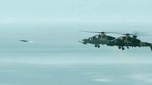 ATAK helikopterleri EFES-2026 tatbikatında hedefleri tam isabet vurdu