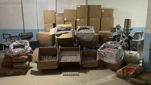 İstanbul’da zehir tacirlerine operasyon: 3 milyon 350 bin sentetik hap ele geçirildi