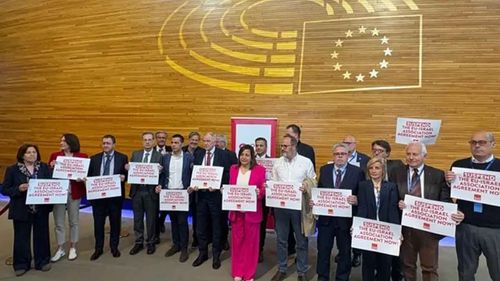 AP’de İsrail çatlağı: Bazı milletvekillerinden ilişkileri askıya alma talebiyle protesto