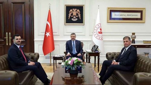 Bakan Çiftçi, İzmir Büyükşehir Belediye Başkanı Cemil Tugay'ı kabul etti