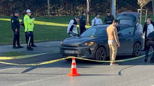 Bakırköy’de seyir halindeki otomobile silahlı saldırı: 1 kişi hayatını kaybetti