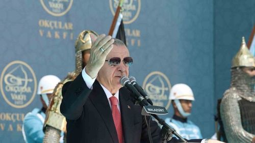 Erdoğan kılıç uyarısını kime yaptı?