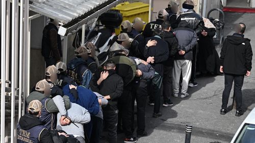 Beşiktaş’taki terör saldırısı sonrası polisle alay eden 8 kişi hakkında hapis talebi