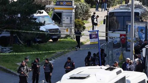 Beşiktaş’taki saldırıyla ilgili bilgi kirliliği yayan 14 sosyal medya hesabına erişim engeli