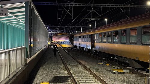 Çekya'da iki tren çarpıştı: 4 ölü, 26 yaralı