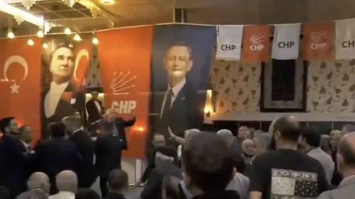 CHP Çorum Kongresi’nde ‘büyük hırsız’ kavgası