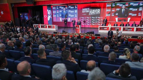 CHP’nin Olağanüstü Kurultayında hülle taktiği