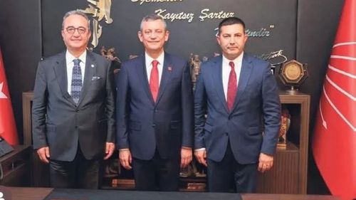 CHP'li Milletvekili Bülent Tezcan belediyeyi aile şirketine çevirmiş