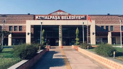 CHP'li Kemalpaşa Belediyesi'ndeki yolsuzluk soruşturması tamamlandı: 400 bin TL çikolata kutusunda verildi