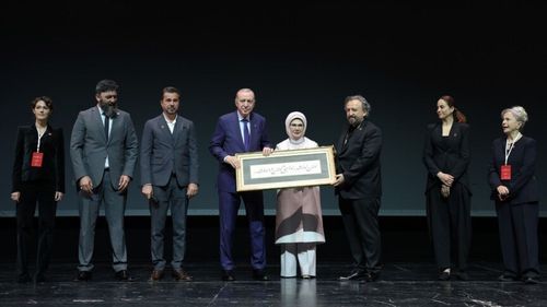 Cumhurbaşkanı Erdoğan, Bir Adam Yaratmak filminin galasına katıldı