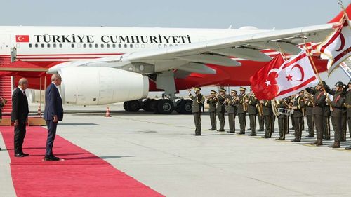 Cumhurbaşkanı Erdoğan'dan KKTC'de temel atma ve açılış törenlerine katıldı