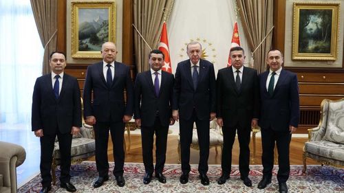 Cumhurbaşkanı Erdoğan Özbekistanlı bakanları kabul etti