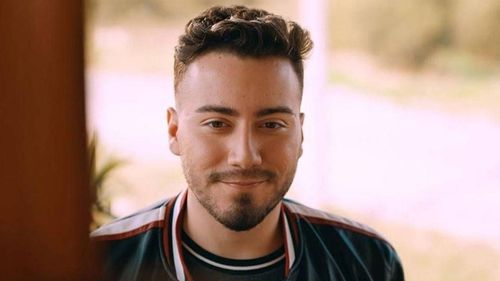 Uyuşturucu soruşturmasında hakkında arama kararı bulunan Fenomen Enes Batur havalimanında gözaltına alındı