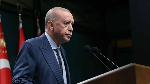 Cumhurbaşkanı Erdoğan: Kimse kutsallarımıza hakaret edemez!