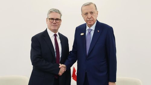 Başkan Erdoğan, Birleşik Krallık Başbakanı Keir Starmer ile görüştü