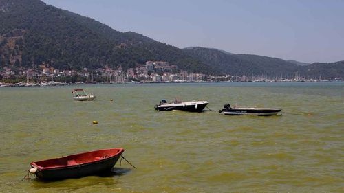 Fethiye Körfezi’nde 16 milyon metreküplük dip çamuru temizliği yapılacak