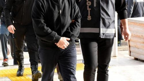 Mersin merkezli 8 ilde FETÖ operasyonu: 43 gözaltı