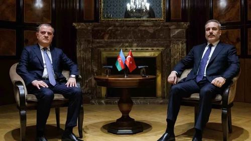 Bakan Fidan, Azerbaycanlı mevkidaşı Bayramov ile Viyana'da görüştü