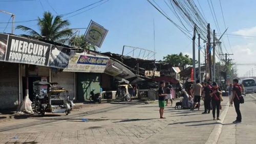 Filipinler'de 7.8'lik deprem: Tsunami uyarısı yapıldı