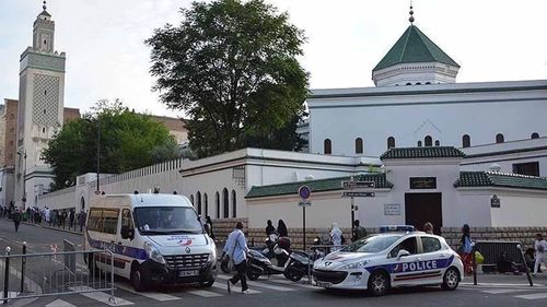 Fransa’da mescide kundaklama teşebbüsü 
