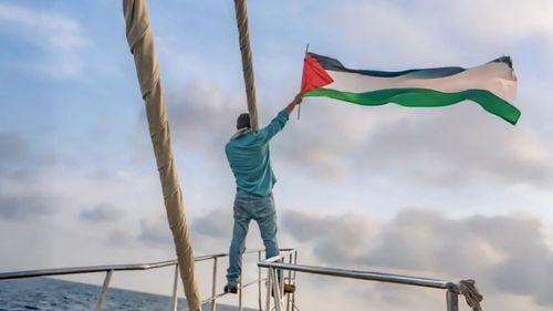 Global Sumud Filosu'na katılan Ersin Çelik İtalya'daki heyecanı yazdı