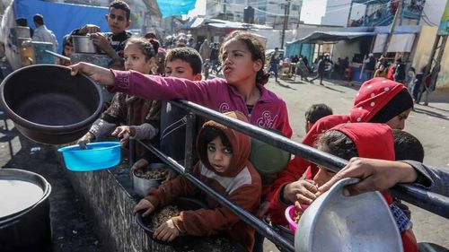 Gazze’de açlıktan şehit olanların sayısı 122’ye yükseldi