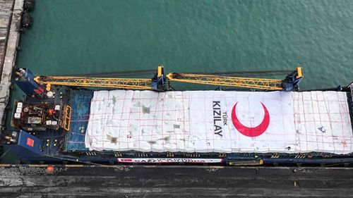 Türk Kızılay’ın Gazze için hazırladığı 20. “İyilik Gemisi” Mersin Limanı’ndan uğurlandı