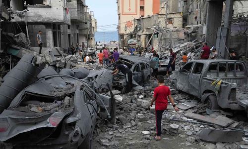 Terör devleti İsrail, Ramazan'ın ilk günü Gazze'yi bombaladı