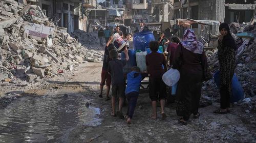 Terör devleti İsrail, Gazze’de 4 şehri vurmaya devam ediyor