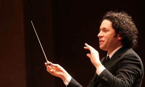 Venezüellalı bir orkestra şefi: Gustavo Dudamel