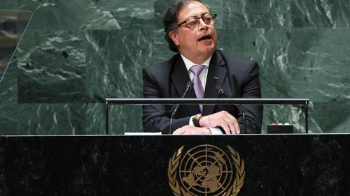 Gustavo Petro: Soykırımı kabul etmeyen ülkelerle güçlü bir orduya ihtiyacımız var