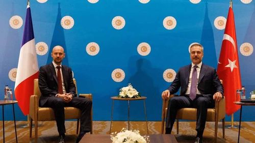 Dışişleri Bakanı Hakan Fidan, Fransa Dışişleri Bakanı Barrot ile Ankara'da görüştü
