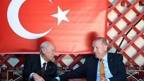Cumhurbaşkanı Erdoğan ile MHP lideri Bahçeli Ahlat'ta buluştu