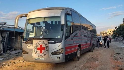 Hamas 7 esiri serbest bıraktı