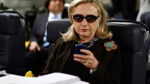 Hillary Clinton: Trump yönetimi Venezuela'ya karşı askeri harekat hazırlığı içinde 