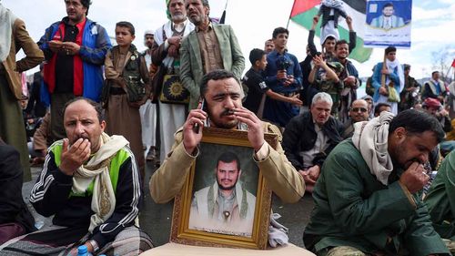 Yemen’deki Husiler savaşın başlangıcından bu yana ilk kez İsrail'i hedef aldı