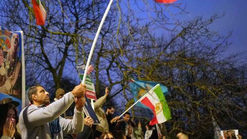 İran’da internet ve iletişim kısıtlamaları kaldırılıyor