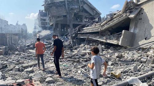 Terör devleti İsrail, Gazze’nin kuzeyindeki birçok bölge için zorla göç emri yayınladı