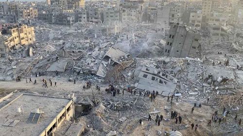 Terör devleti İsrail ordusu Gazze’nin farklı bölgelerini bombaladı