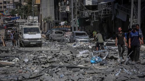 İşgalci İsrail ordusu, Gazze Şeridi'nde saldırılarını sürdürüyor