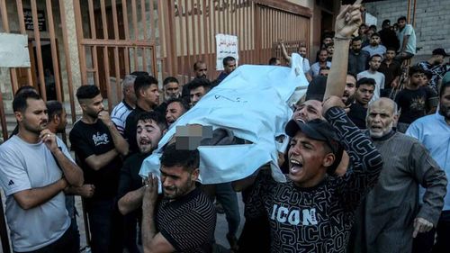 Terör devleti İsrail'in Gazze'ye düzenlediği saldırıda sınava giren 18 yaşındaki kız şehit oldu