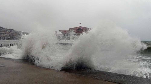 AKOM’dan İstanbul’a kuvvetli fırtına uyarısı