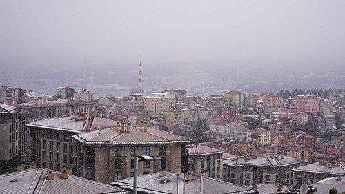 İstanbul’da kar yağışı bazı bölgelerde etkisini sürdürüyor