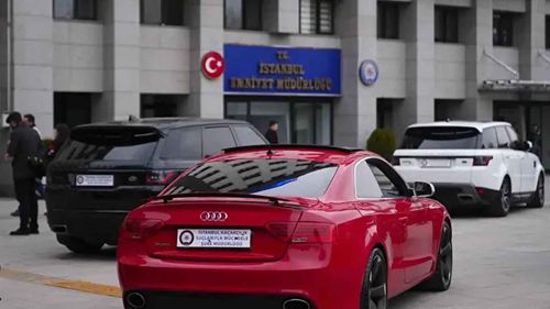 İstanbul’da lüks otomobil kaçakçılığı operasyonu: 14 gözaltı