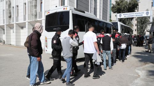 İstanbul merkezli operasyonda 32 kişiye gözaltı