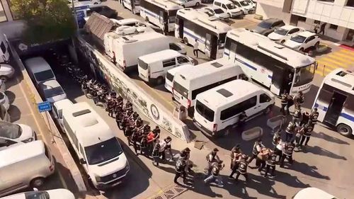 İstanbul'da suç örgütlerine yönelik operasyonlarda 161 şüpheli tutuklandı